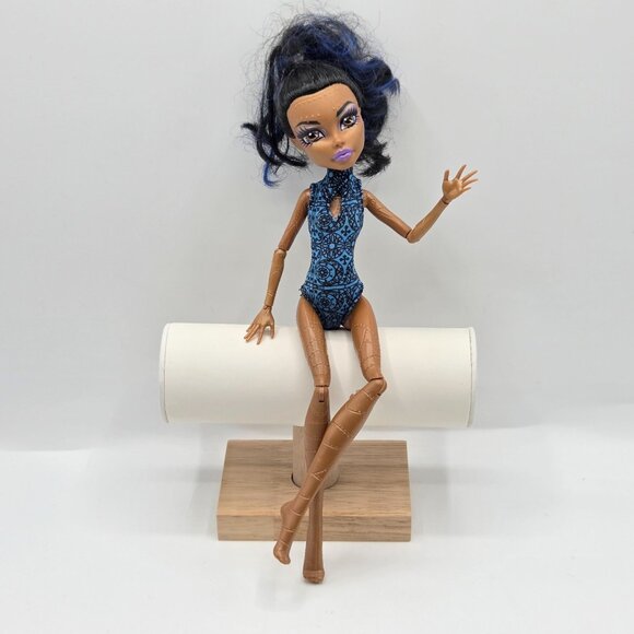 Monster High Robecca Steam Doll Dance Class Series 11 Inches - Picture 1 of 6